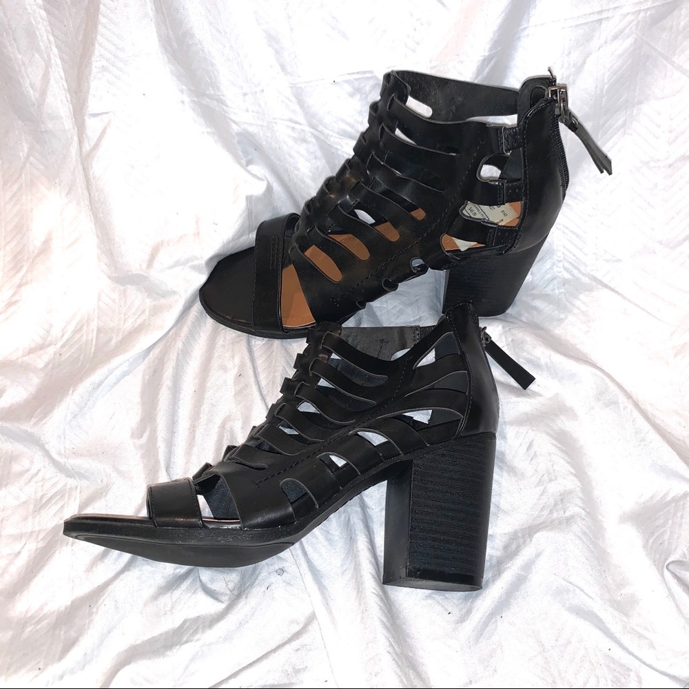 Indigo Rd. Caged Black Sandal